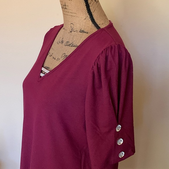 LAST ONE! Gorgeous plum lightweight sweater-New with tag! - Picture 1 of 4